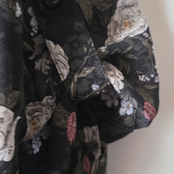 Torrid Outlander Lexie Floral Chiffon Hi-Lo Babydoll Tunic - Picture 10 of 16